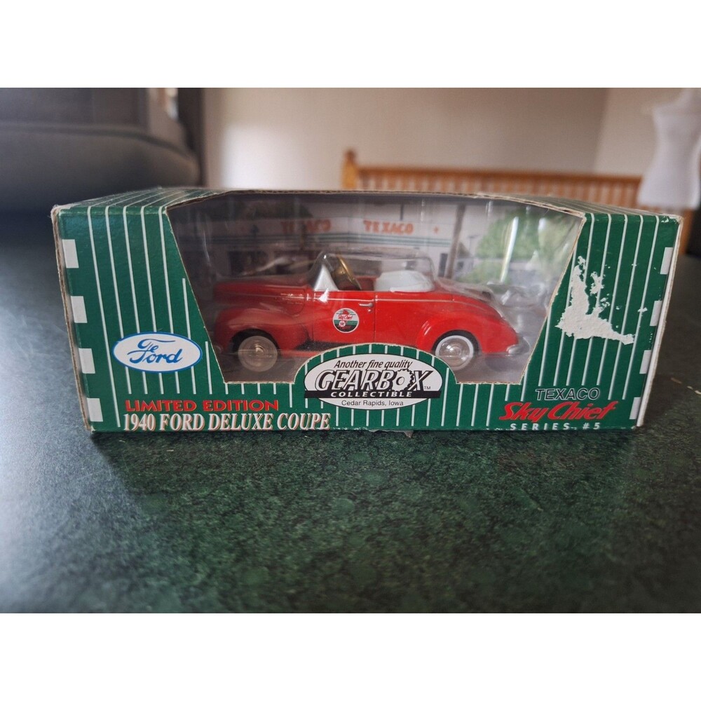 NEW 1997 GEARBOX 1940 FORD DELUXE COUPE TEXACO SKY CHIEF RED PEDAL CAR Series #5